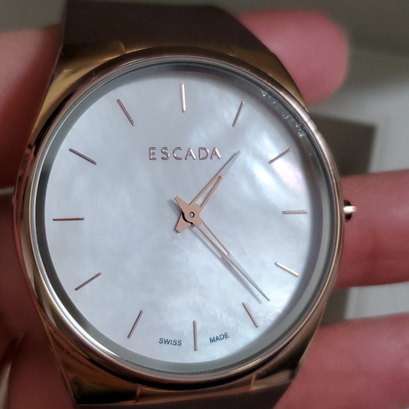 Escape watch - Picture 3 of 4